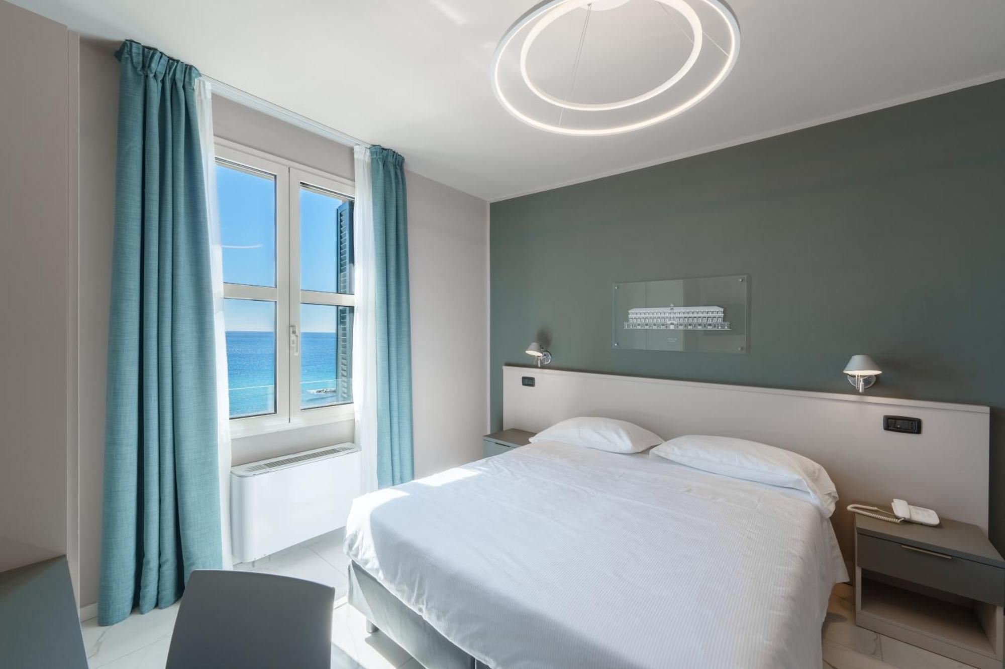 Hotel Villa Levi Сан Ремо Екстериор снимка