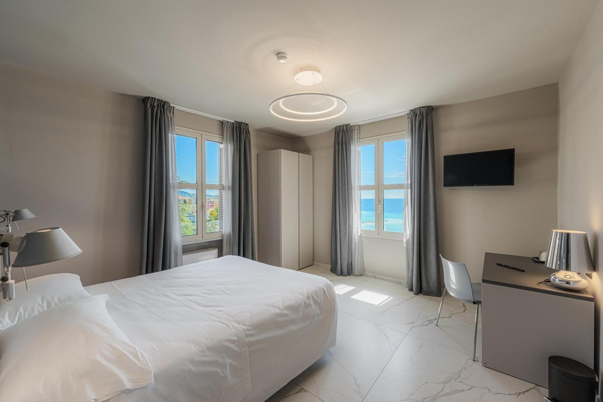 Hotel Villa Levi Сан Ремо Екстериор снимка