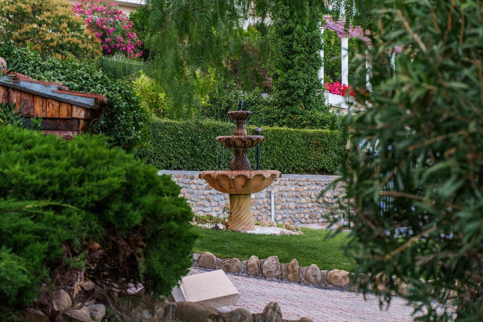 Hotel Villa Levi Сан Ремо Екстериор снимка