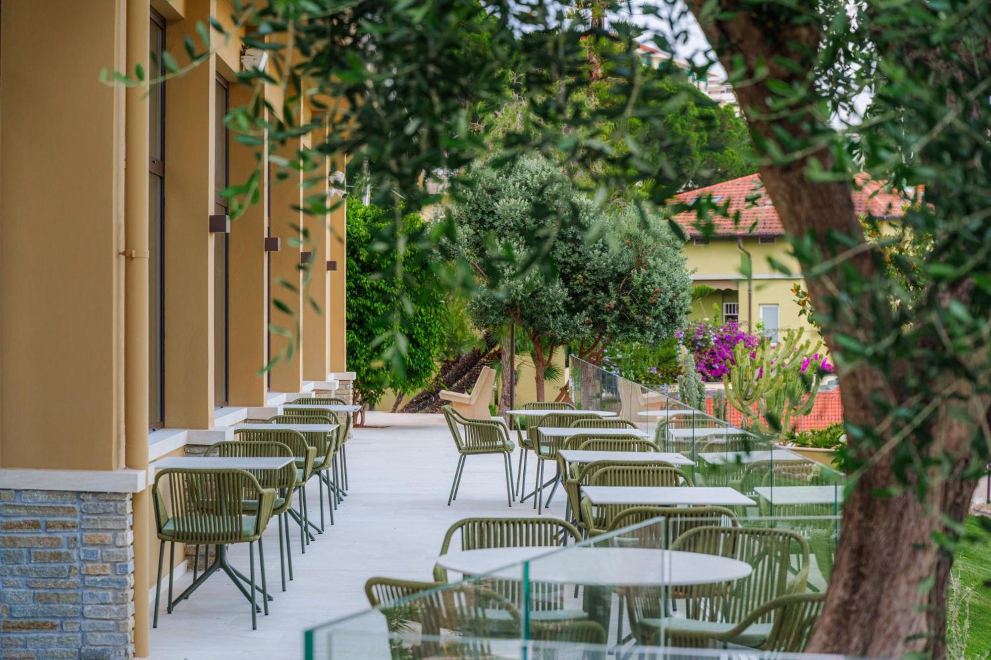 Hotel Villa Levi Сан Ремо Екстериор снимка