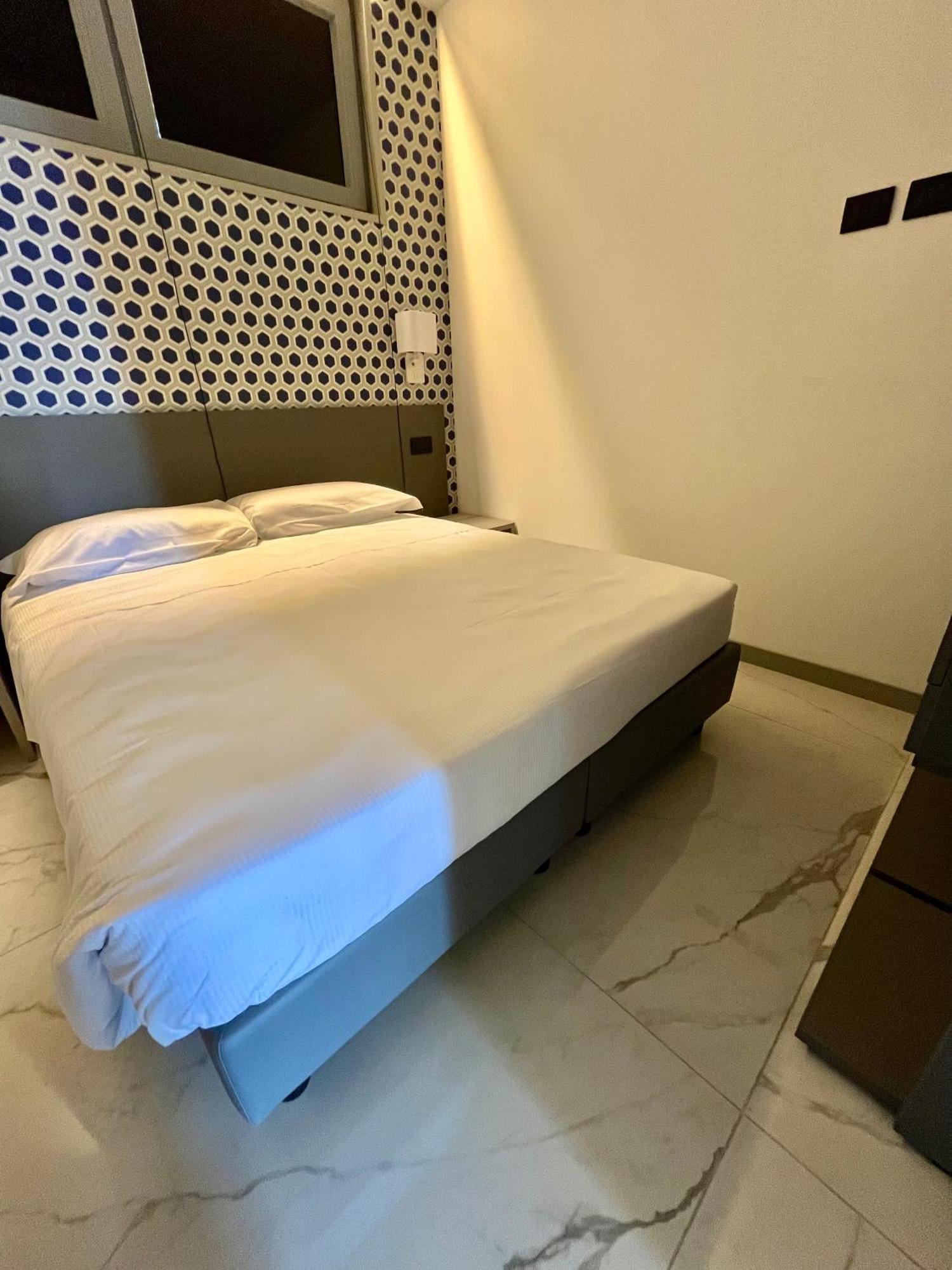 Hotel Villa Levi Сан Ремо Екстериор снимка